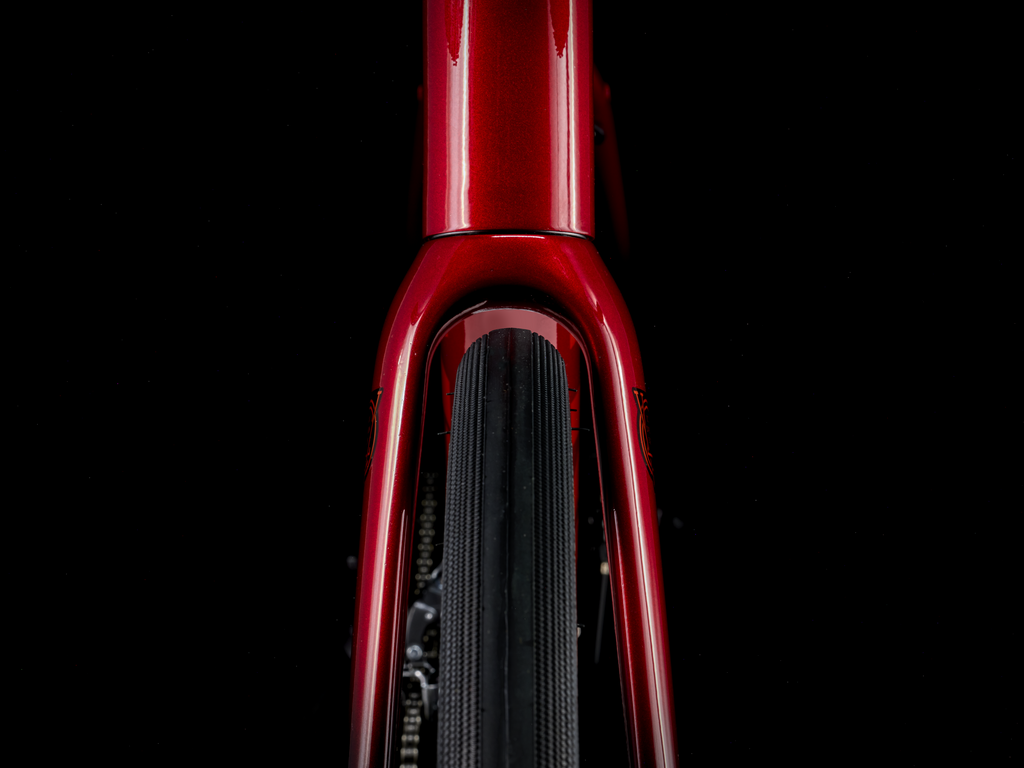 DOMANE AL2 D 58 RED