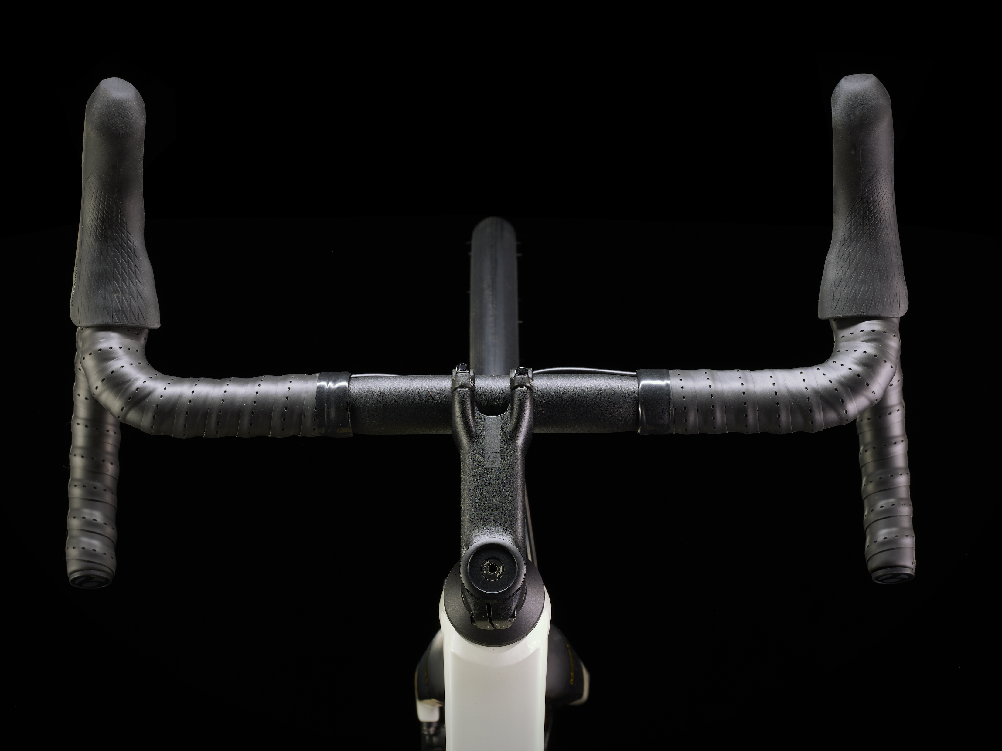 DOMANE AL 4 49 WHT