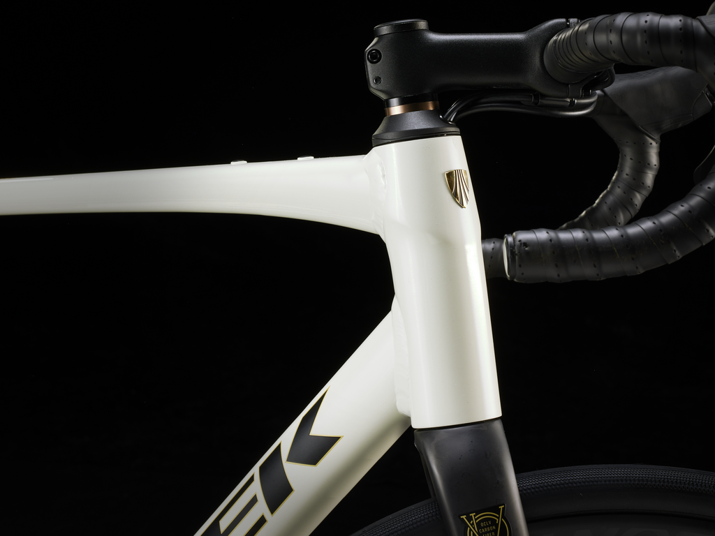 DOMANE AL 4 49 WHT